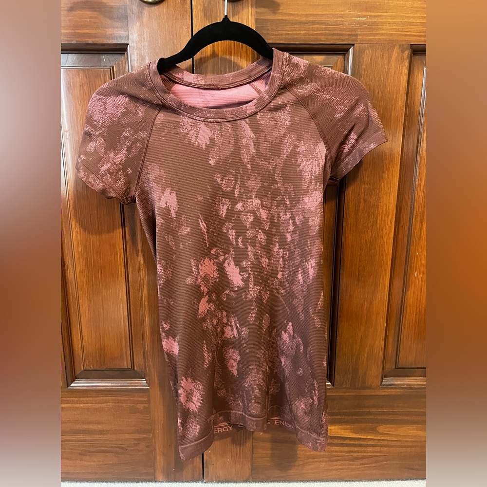 Women's Brown and Pink tie dye Lululemon Swiftly Tech tshirt